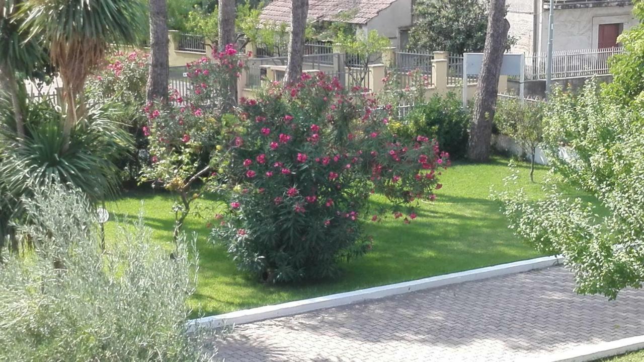 كاباتشو - بايستوم B&B Villa Di Bartolomeo المظهر الخارجي الصورة