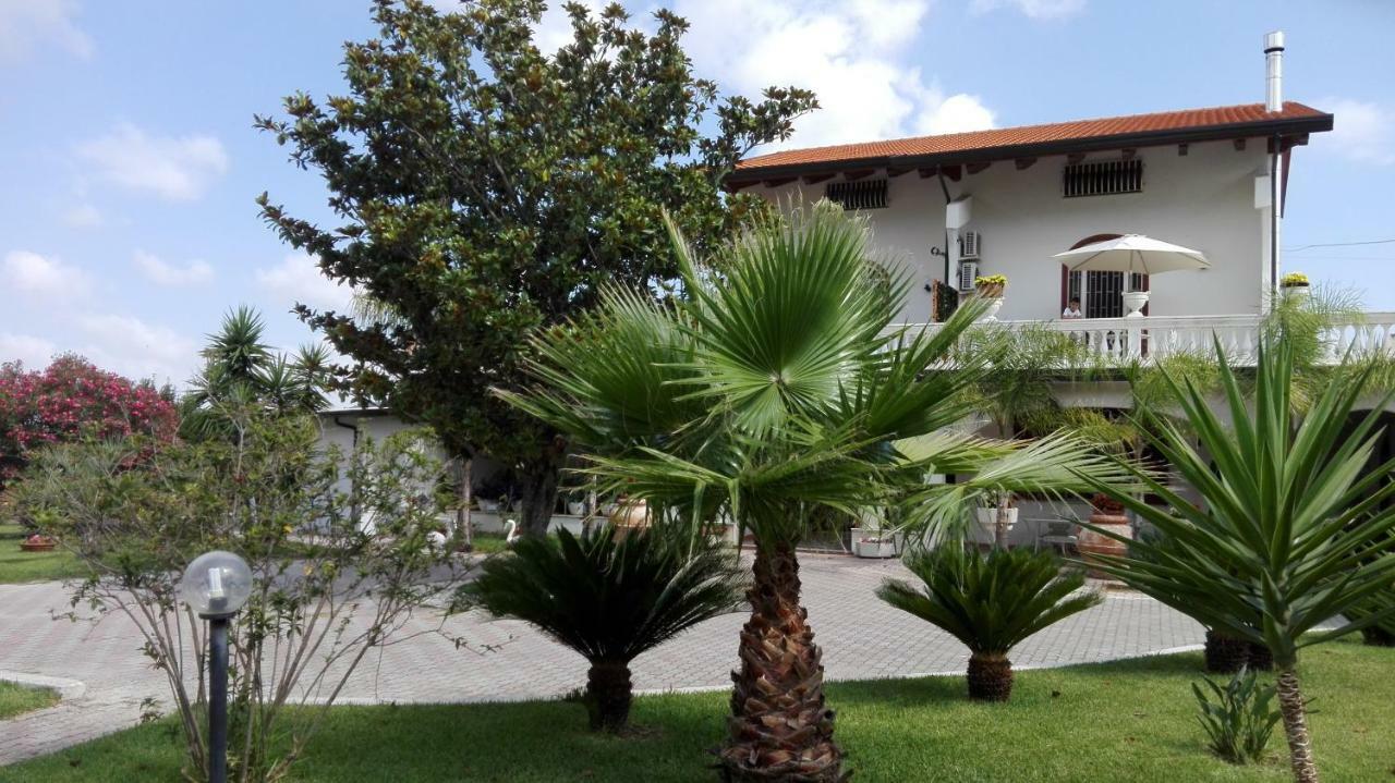 كاباتشو - بايستوم B&B Villa Di Bartolomeo المظهر الخارجي الصورة